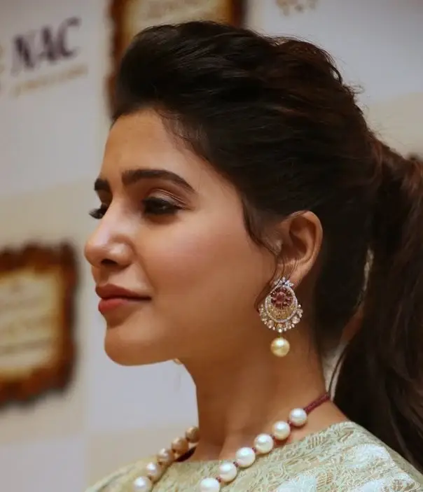 BEAUTIFUL ACTRESS SAMANTHA TOP 10 OILY FACE CLOSEUP 10